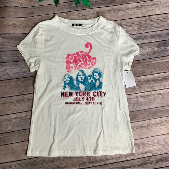 Knit Riot Tops - Nwt Pink Floyd Knit Riot Graphic Band Tee
